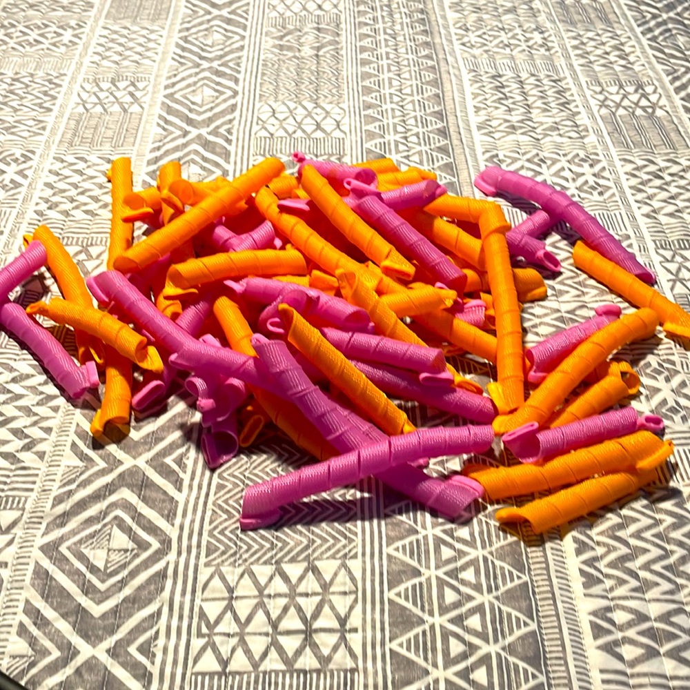 curl formers 70ct, 3 hooks (2sets *70 curlers in total) 1 bag